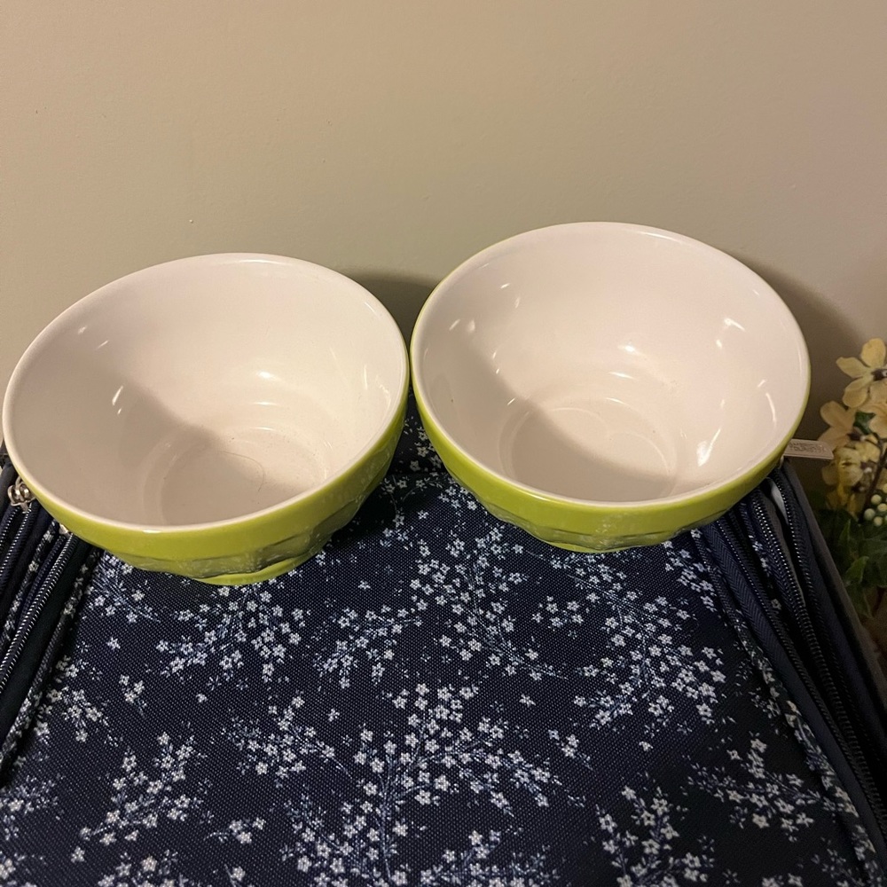 Soup bowls